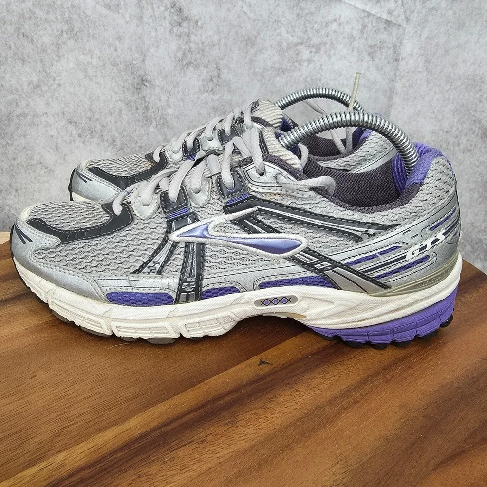 Brooks Women's Gray and Purple Running Shoes